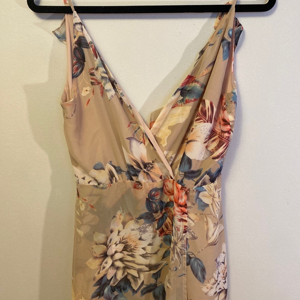 Lulu’s Floral Maxi Dress